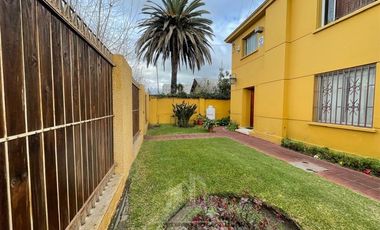Casa en Venta en CALLE YUNGAY