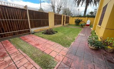 Casa en Venta en CALLE YUNGAY