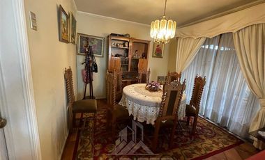 Casa en Venta en CALLE YUNGAY