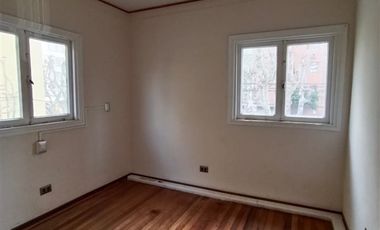 Casa en Arriendo en Casa con giro comercial en sector poniente de Viña