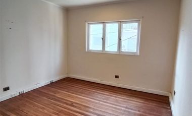 Casa en Arriendo en Casa con giro comercial en sector poniente de Viña