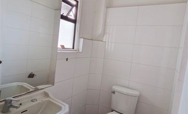 Casa en Arriendo en Casa con giro comercial en sector poniente de Viña