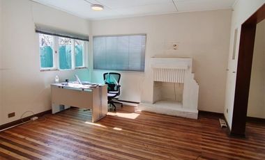 Casa en Arriendo en Casa con giro comercial en sector poniente de Viña