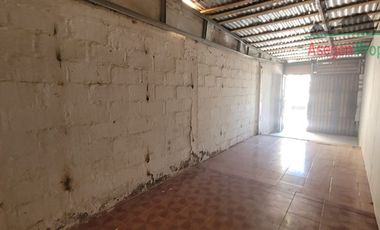 Local Comercial en Venta en Casa con local comercial en venta en Ampliación Prat