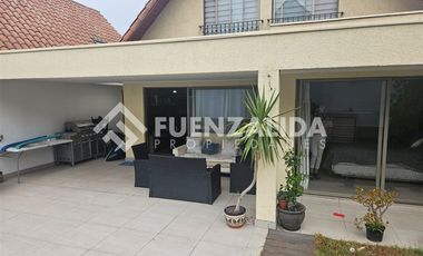 Casa en Venta en Condominio Amapola
