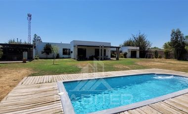Casa en Venta en Condominio fundo la obra lote 36