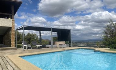 Casa en Venta en Cerro Cristal, Curicó