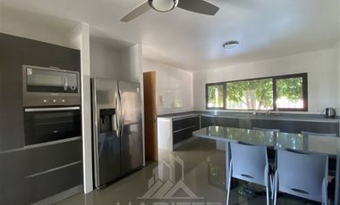 Casa en Venta en El Yugo Llavería