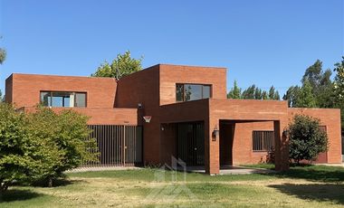 Casa en Venta en El Yugo Llavería