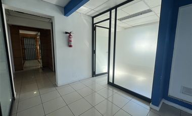 Oficina en Arriendo en Metro Los Leones