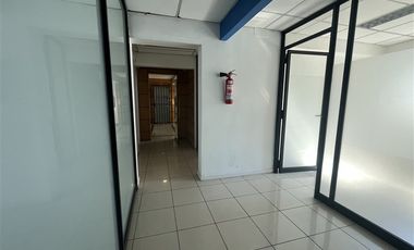 Oficina en Arriendo en Metro Los Leones
