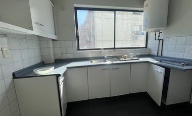 Oficina en Arriendo en Metro Los Leones