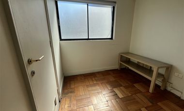 Oficina en Arriendo en Metro Los Leones