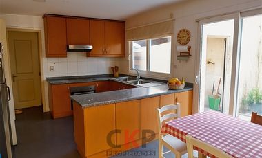 Casa en Venta en CONDOMINIO en Piedra Roja / Colegio San José de Chicureo