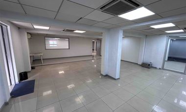 Local Comercial en Venta en Alcántara con Avenida Apoquindo