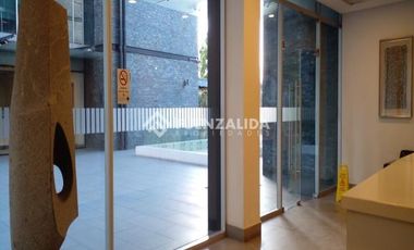Oficina en Venta en Av. Pdte. Kennedy Lateral con Gerónimo de Alderete