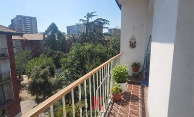 Departamento en Venta en Depto para remodelar en barrio Antiguo de Grecia