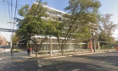 Local Comercial en Arriendo en Eliodoro Yañez, Holanda, Thayer Ojeda