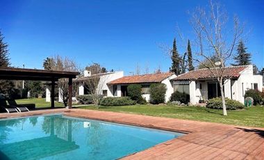 Casa en Arriendo en Camino Carampangue - Colegio Trebulco