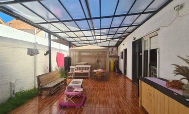 Casa en Venta en La Reserva Machalí