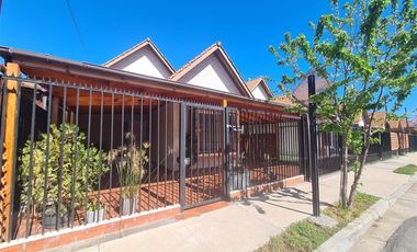 Casa en Venta en La Reserva Machalí