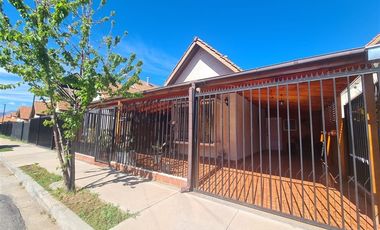 Casa en Venta en La Reserva Machalí