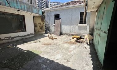 Sitio en Venta en Av. Santo Dumont con calle maestra lidia torres