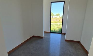 Casa en Venta en CAMINO LOS QUEÑES KM 14.5