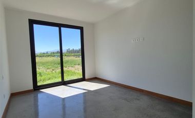 Casa en Venta en CAMINO LOS QUEÑES KM 14.5