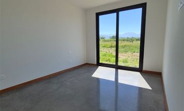 Casa en Venta en CAMINO LOS QUEÑES KM 14.5