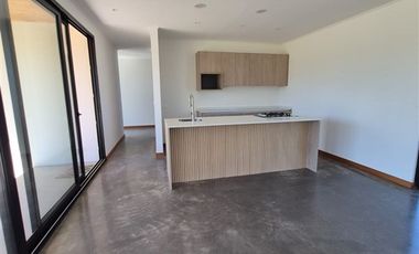 Casa en Venta en CAMINO LOS QUEÑES KM 14.5