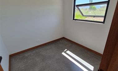 Casa en Venta en CAMINO LOS QUEÑES KM 14.5