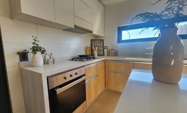 Casa en Arriendo en Condominio Tricahue de Nogales, Machalí