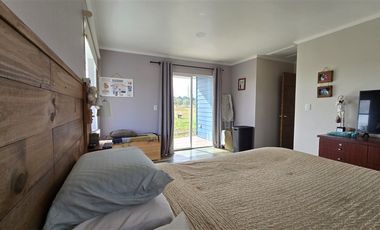 Casa en Venta en Parque Ivian II