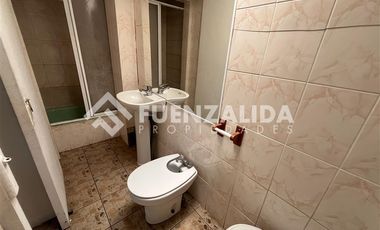 Casa en Arriendo en Avenida Las Pimpinelas