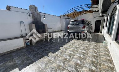 Casa en Arriendo en Avenida Las Pimpinelas