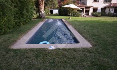 Casa en Venta en chicureo poniente