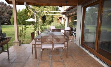Casa en Venta en chicureo poniente