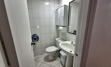 Oficina en Arriendo en Av. Providencia / Andrés de Fuenzalida