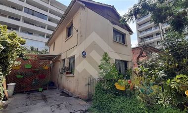 Casa en Venta en General Carol Urzúa/ Las Carmelitas