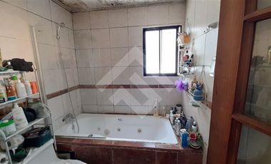 Casa en Venta en General Carol Urzúa/ Las Carmelitas