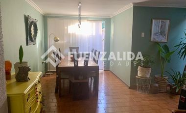 Casa en Venta en Villa Santa Adela /