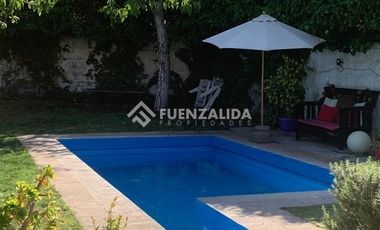 Casa en Venta en Villa Santa Adela /