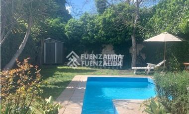 Casa en Venta en Villa Santa Adela /