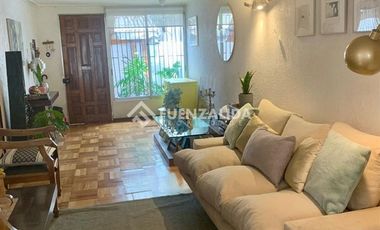 Casa en Venta en Villa Santa Adela /