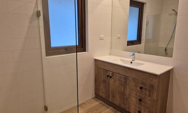 Casa en Arriendo en Camino Las Termas, Machalí