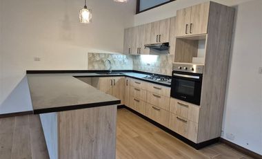 Casa en Arriendo en Camino Las Termas, Machalí