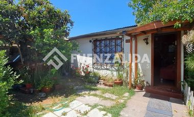 Casa en Venta en Av Santa Rosa / Los Maitenes