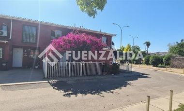 Casa en Venta en Condominio Piedra Roja