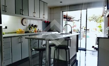 Casa en Arriendo en Estadio Español / Neveria